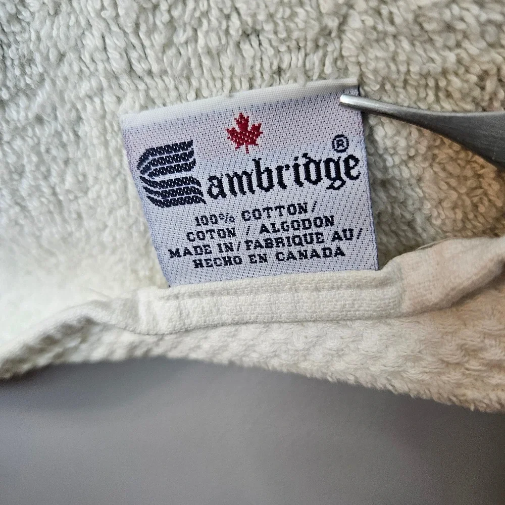 Vtg Cambridge Floral Hand Towel Cream Pink Rose Vine Cotton Made in Canada 16x26